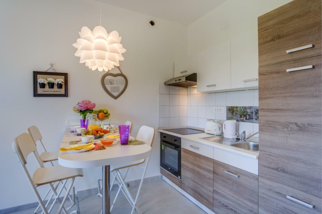 Cuore Di Milka Apartments Велі-Лошинь Екстер'єр фото