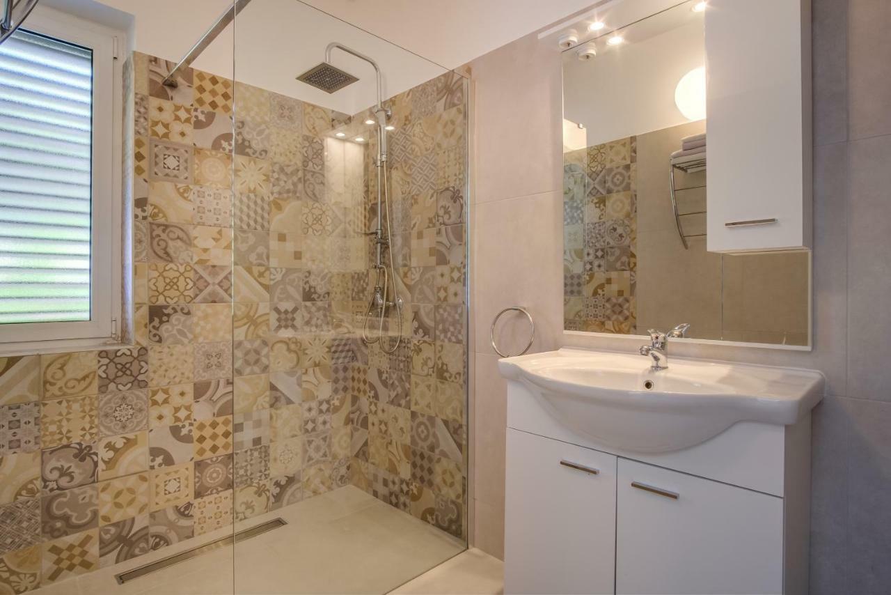Cuore Di Milka Apartments Велі-Лошинь Екстер'єр фото